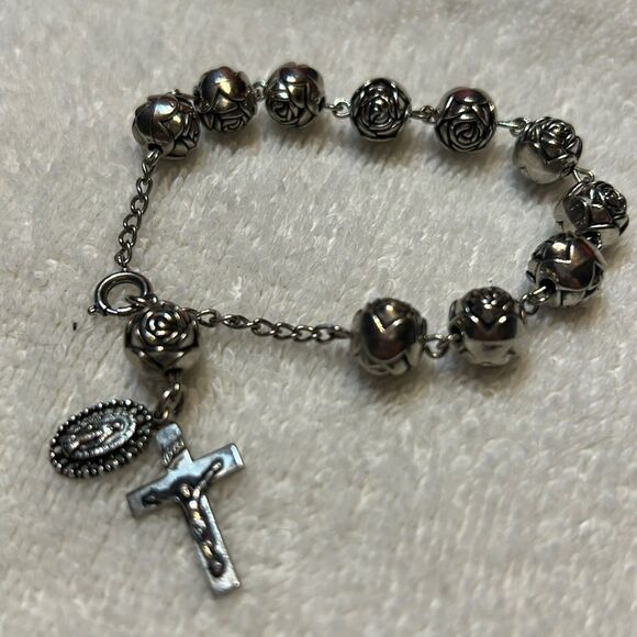 None Jewelry - Silver Tone Rose Bead Bracelet religious